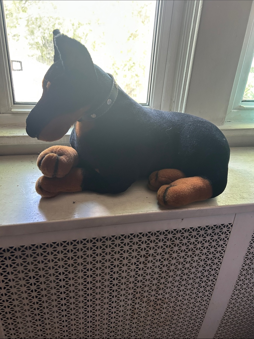 FAO SCHWARZ Vintage Plush Doberman Dog Stuffed Toy - Black and Brown